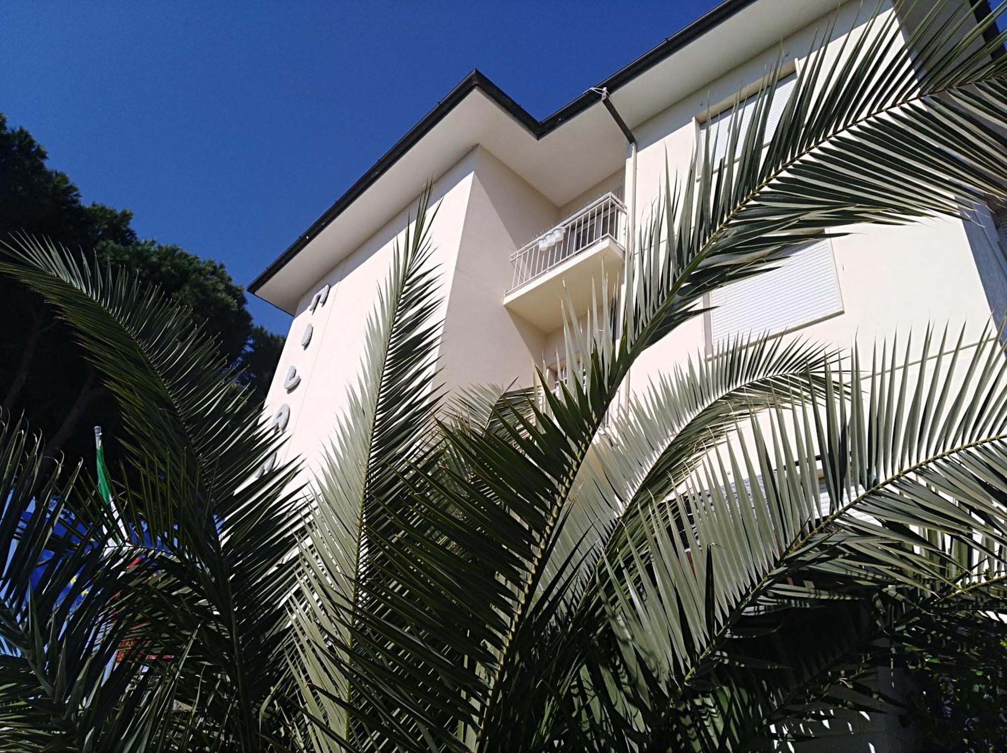 Milano Hotell Marina di Pietrasanta Exteriör bild