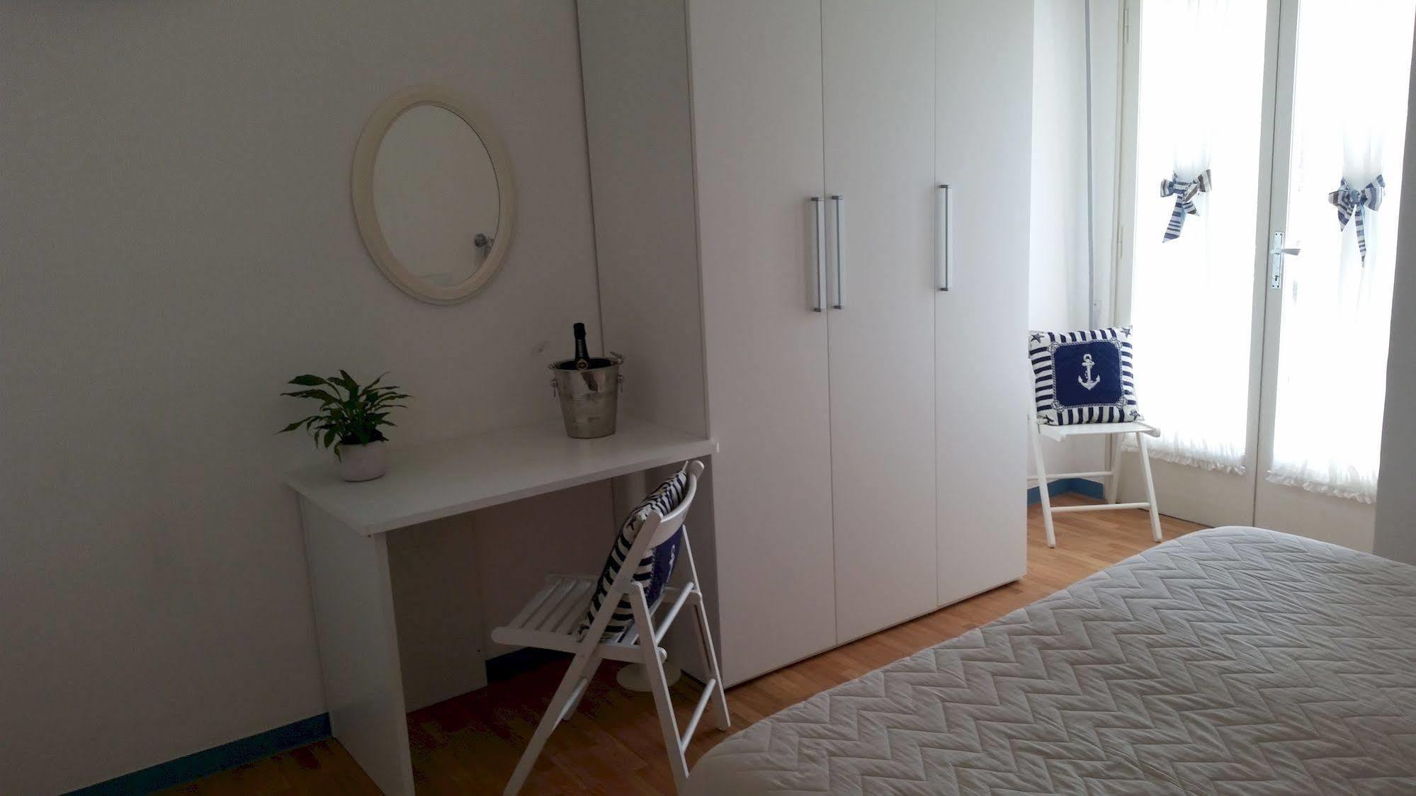 Milano Hotell Marina di Pietrasanta Exteriör bild